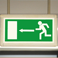 Das Bild zeigt das Symbol für einen Fluchtweg. Das Bild zeigt das Symbol für einen Fluchtweg.